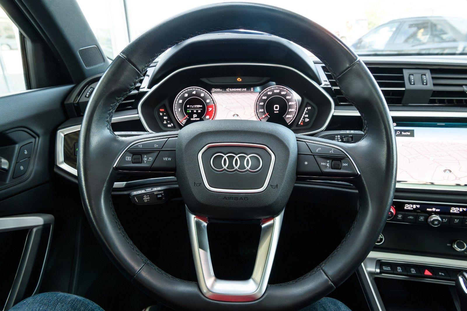 Audi Q3 35 TFSI S line +LED+PANO+AHK+KAMERA+NAVI+KEYL
