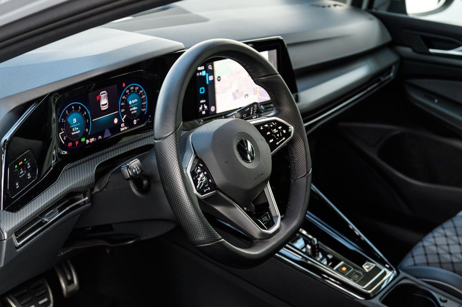 Volkswagen Golf 8 R-Line eTSI +LED+AHK+H&K+KAMERA+18''+