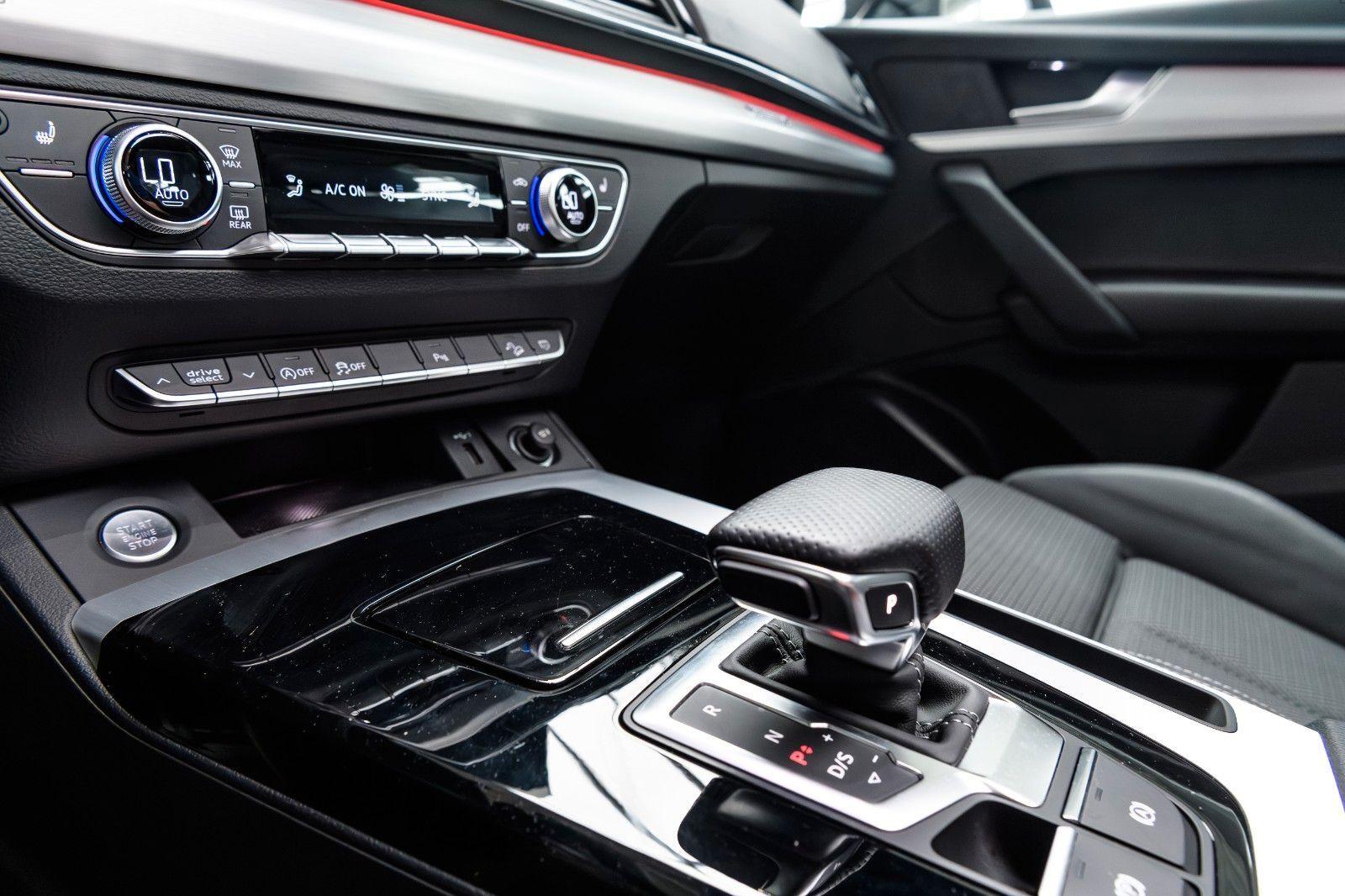 Audi Q5 40 TDI S line +MATRIX+PANO+KAMERA+KEYLESS+APP