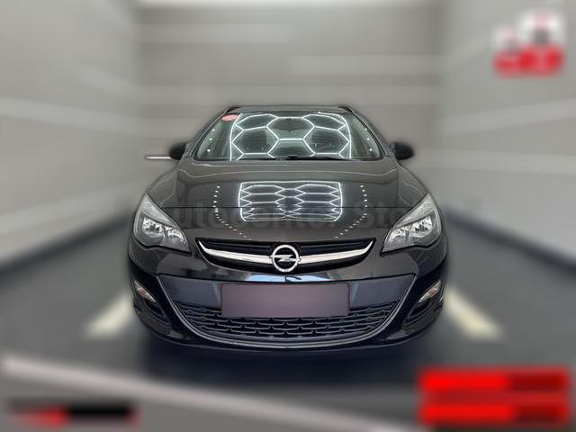 Opel Astra Selection 