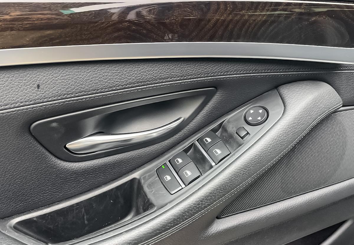 BMW 535d Touring xDrive DPF.Sport M-Paket.PANO.NAVI.