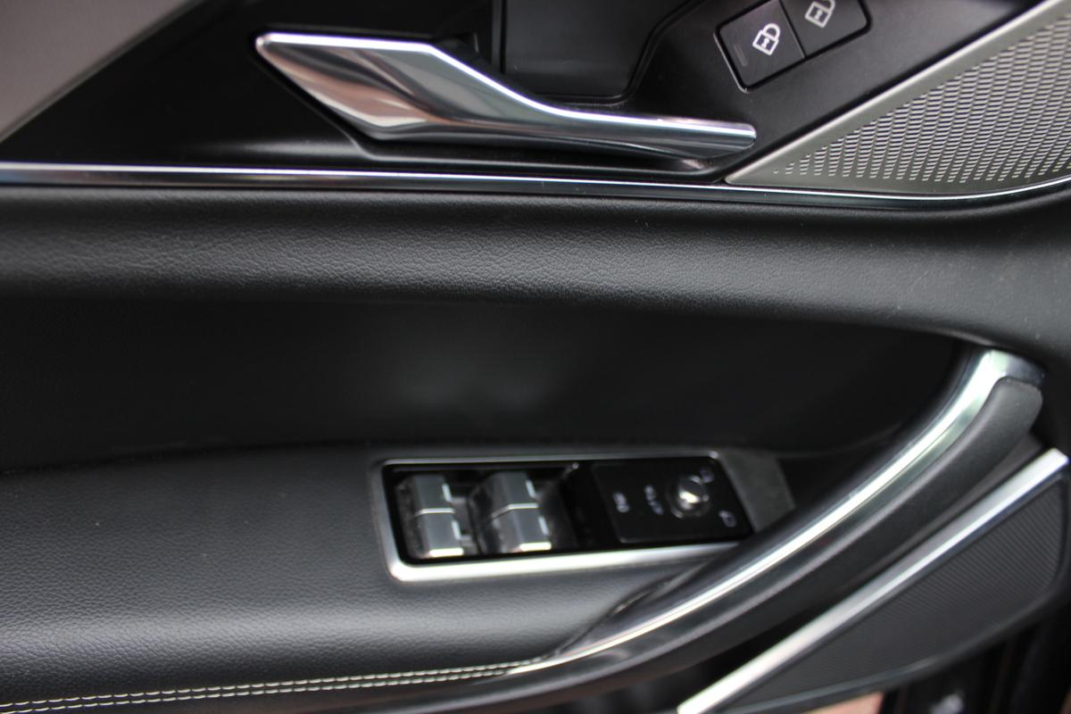 Jaguar XF Sportbrake D200 R-Dyn. SE AWD Mild-Hybrid (E6d) 