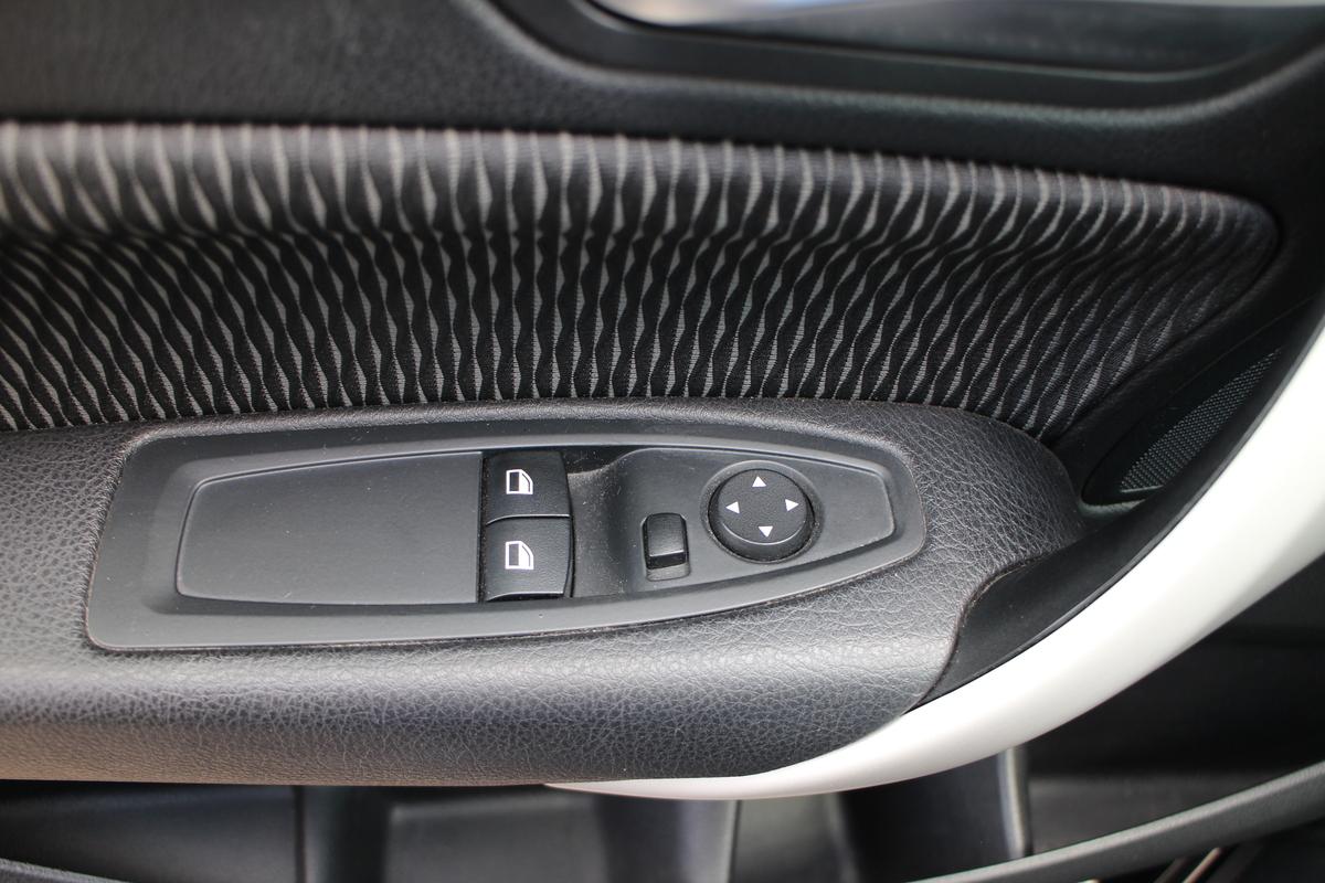 BMW 114i *Klimaanlage*1. Hand*Sitzheizung*Start-Stop-Knopf*