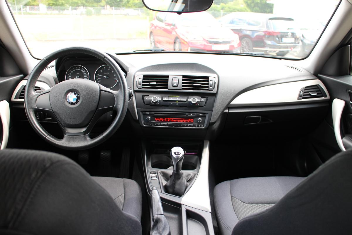 BMW 114i *Klimaanlage*1. Hand*Sitzheizung*Start-Stop-Knopf*