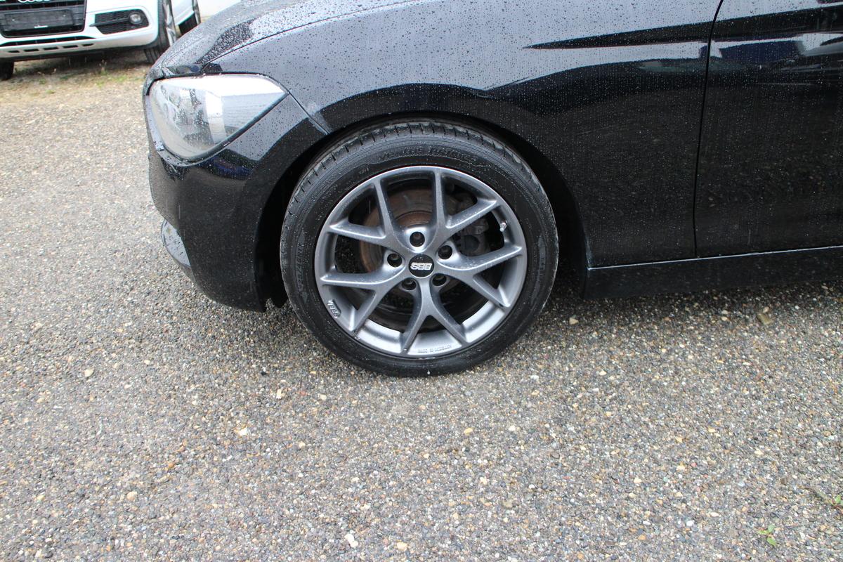 BMW 114i *Klimaanlage*1. Hand*Sitzheizung*Start-Stop-Knopf*