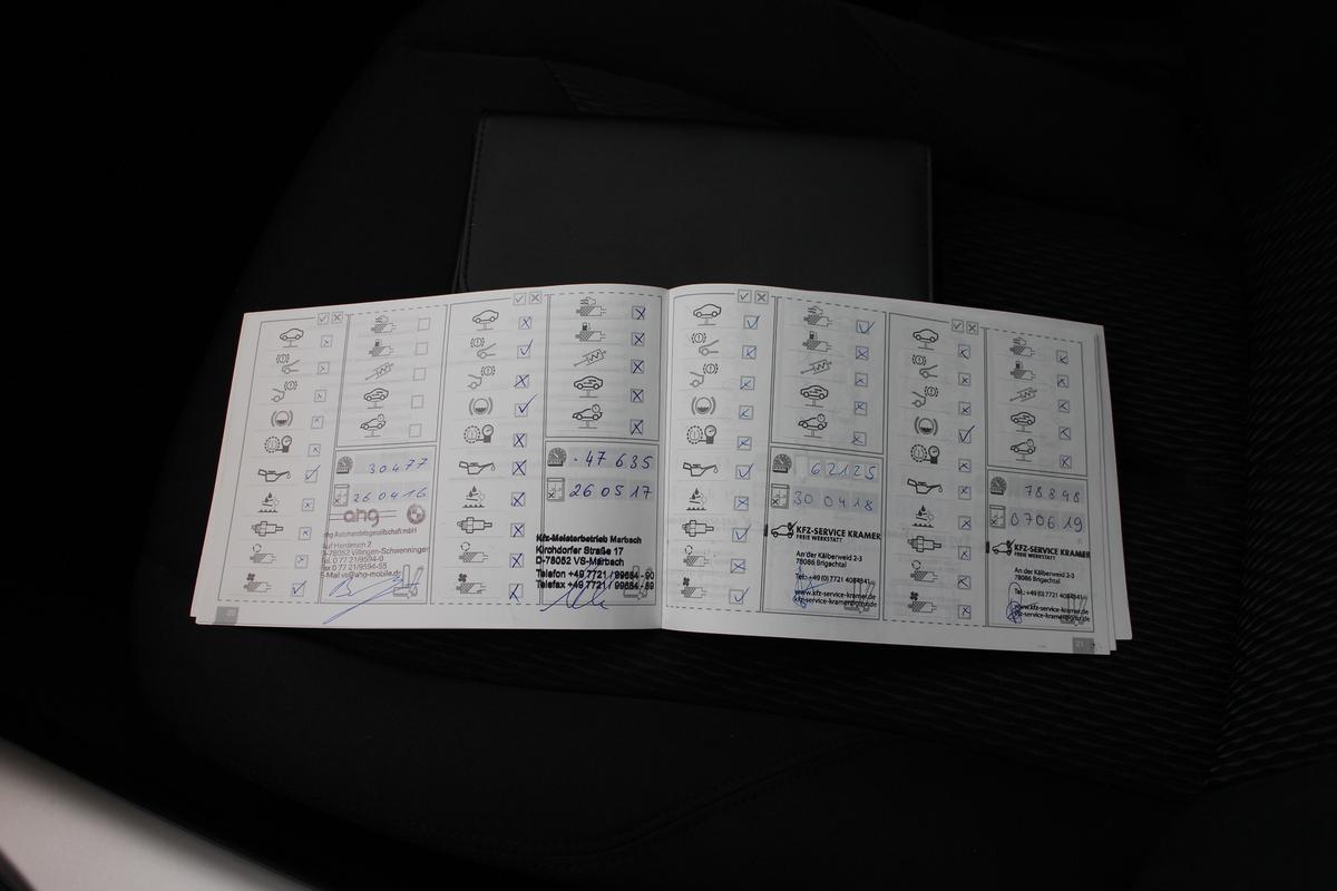 BMW 114i *Klimaanlage*1. Hand*Sitzheizung*Start-Stop-Knopf*