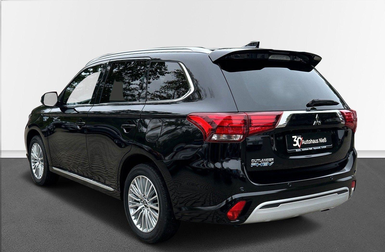 Mitsubishi Plug-in Hybrid Outlander Outlander PHEV , Voll-LED, Allrad, Leder, AHK