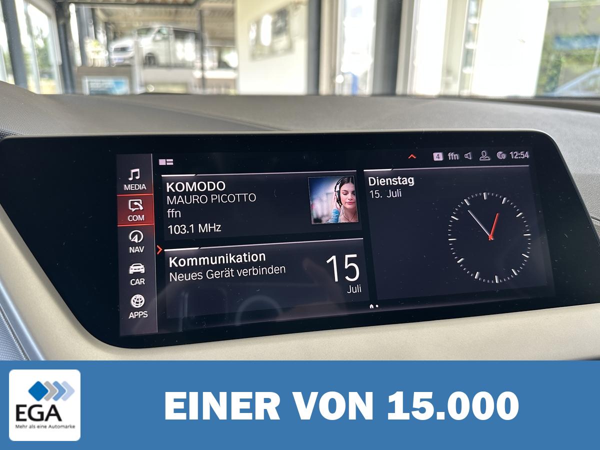 BMW 118 i Advantage Head Up Navi PDC LED Sitzhz