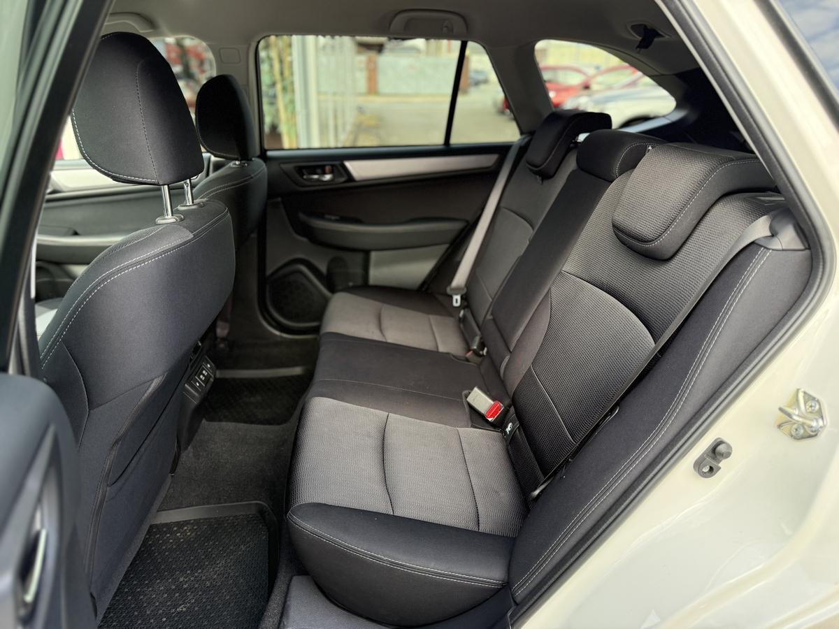 Subaru Outback 2,5i Automatik Aktion: Anhängerkupplung incl.