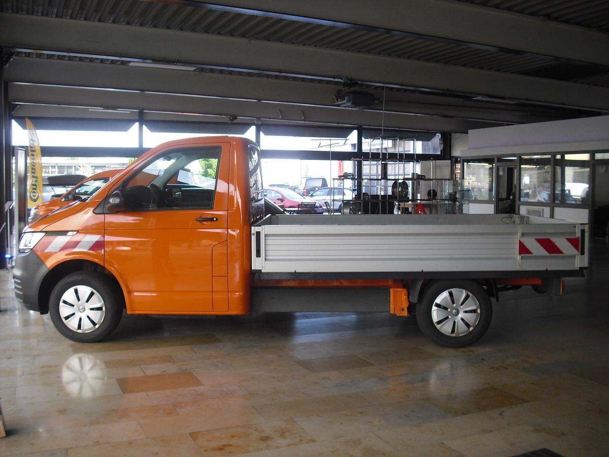 Volkswagen T6.1 Transporter Pritsche Tieflader 2,0 l TDI 4-Motion AHK 