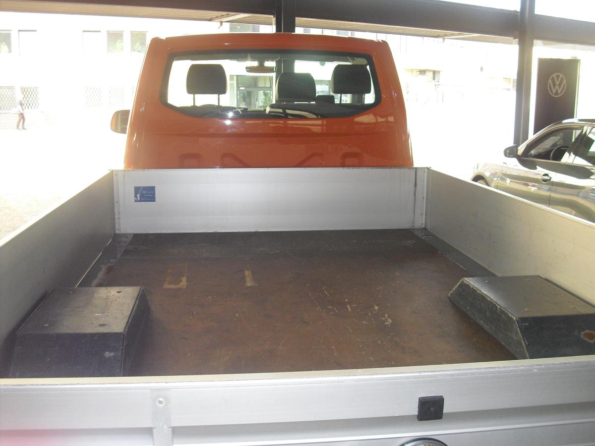 Volkswagen T6.1 Transporter Pritsche Tieflader 2,0 l TDI 4-Motion AHK 