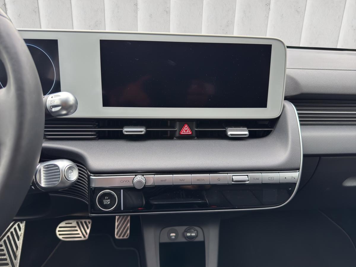 Hyundai IONIQ 5 UNIQ 77,4 kWh Leder*Navi*AHK