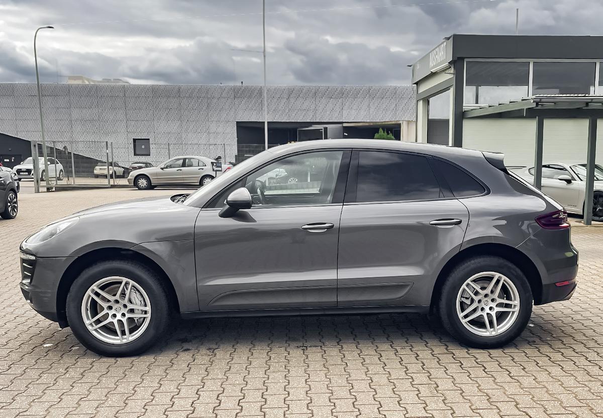 Porsche Macan S NAVI AHK RFK SITZBEL. SHZ 