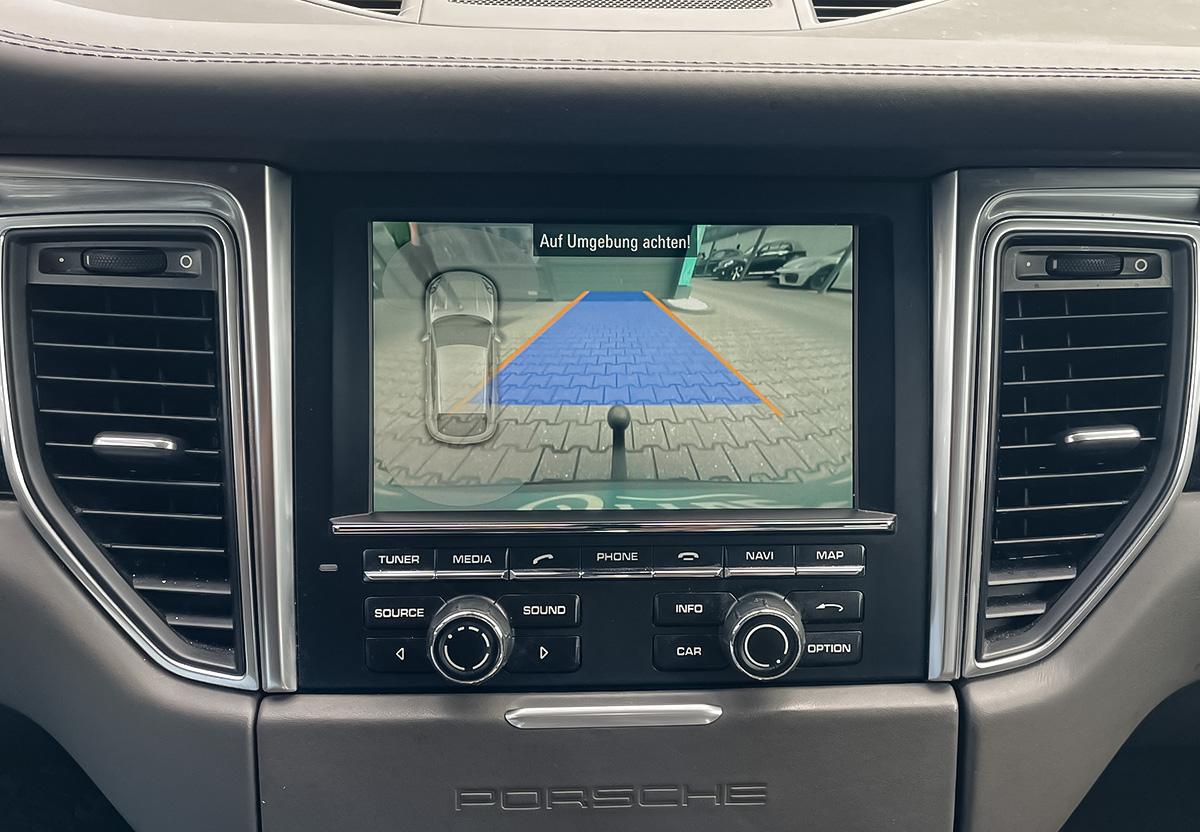 Porsche Macan S NAVI AHK RFK SITZBEL. SHZ 
