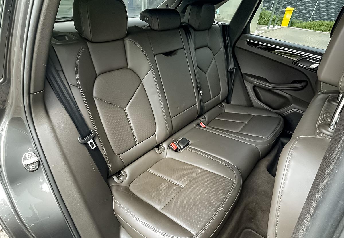 Porsche Macan S NAVI AHK RFK SITZBEL. SHZ 