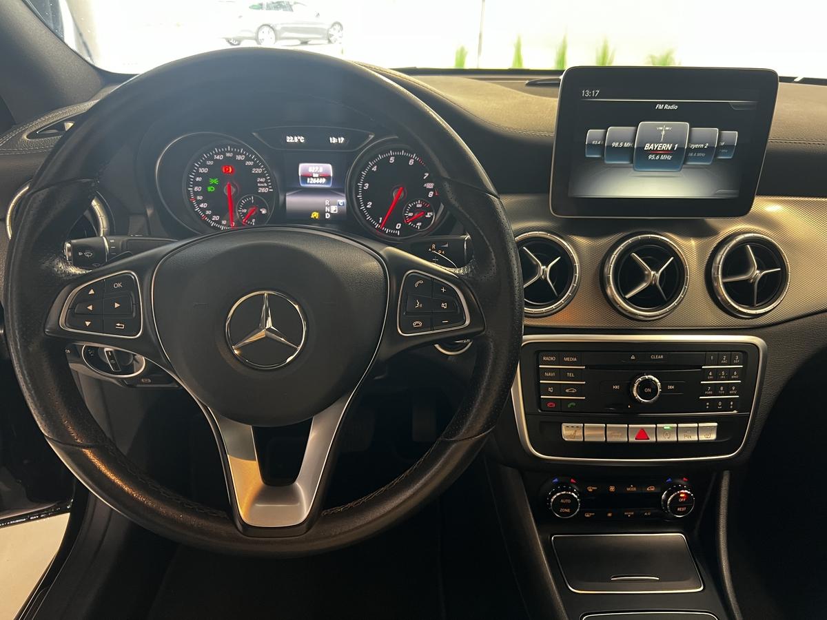 Mercedes-Benz CLA 220 CLA 220 4Matic*CarPlay*Kamera