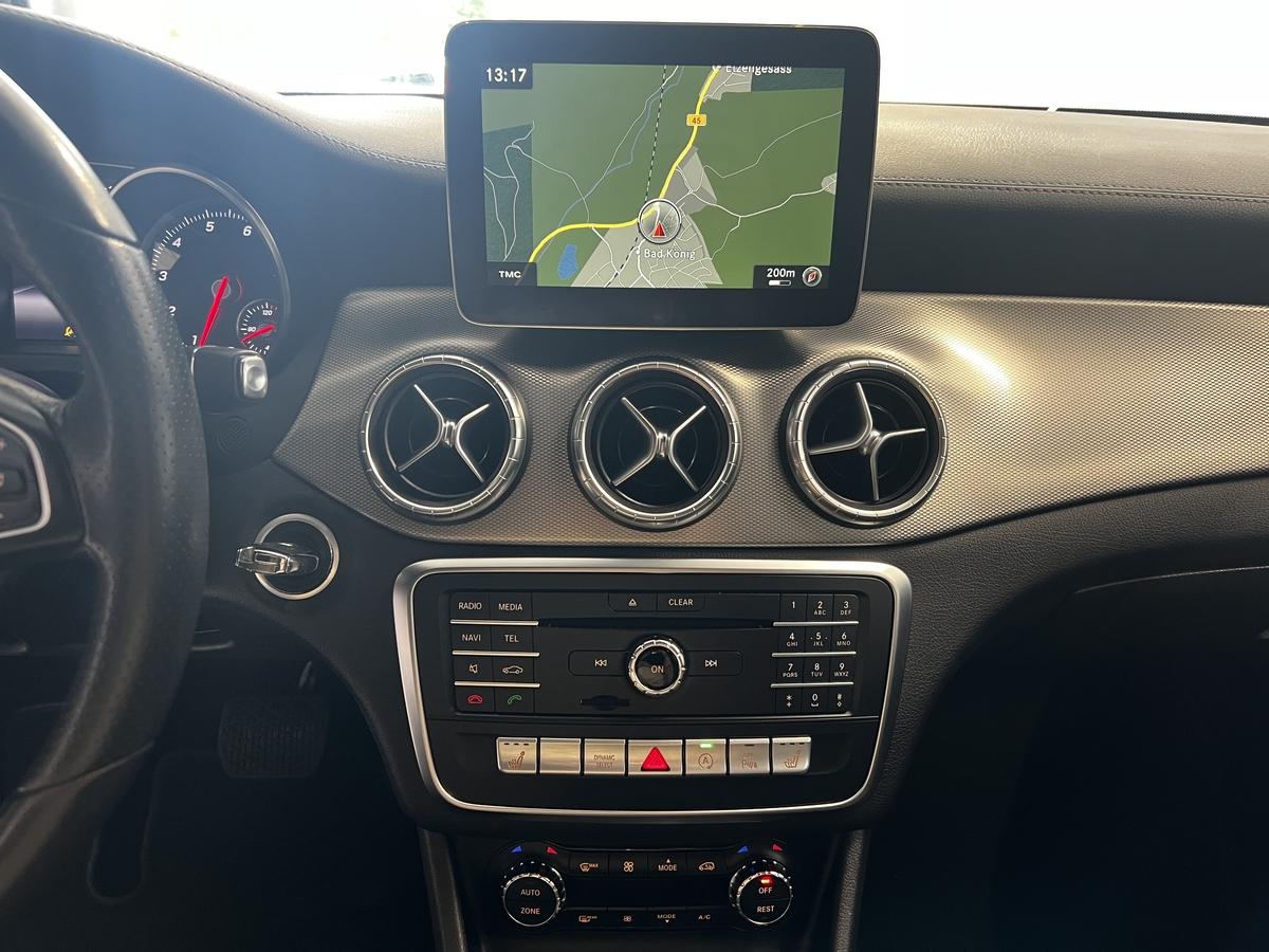 Mercedes-Benz CLA 220 CLA 220 4Matic*CarPlay*Kamera