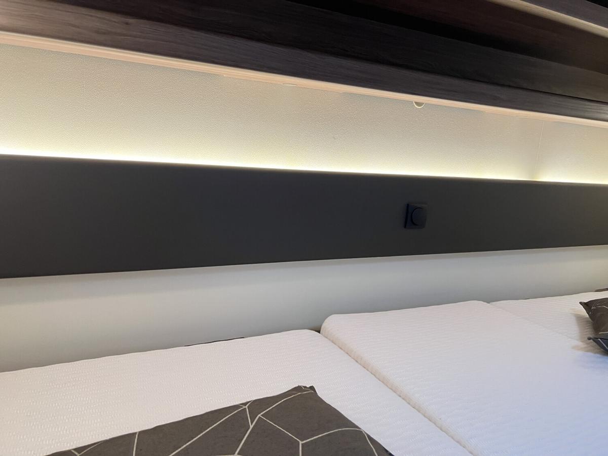 Knaus Live Wave 700 MEG Solar+Markise+Thitronik+Wechselrichter