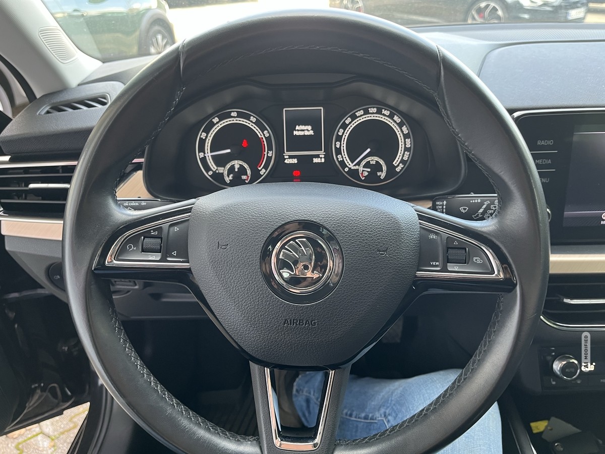 Skoda Kamiq 1.0 TSI Style*ALU*LED*PDC*SHZ*APPLE*CARPLAY*TEMPOMAT*