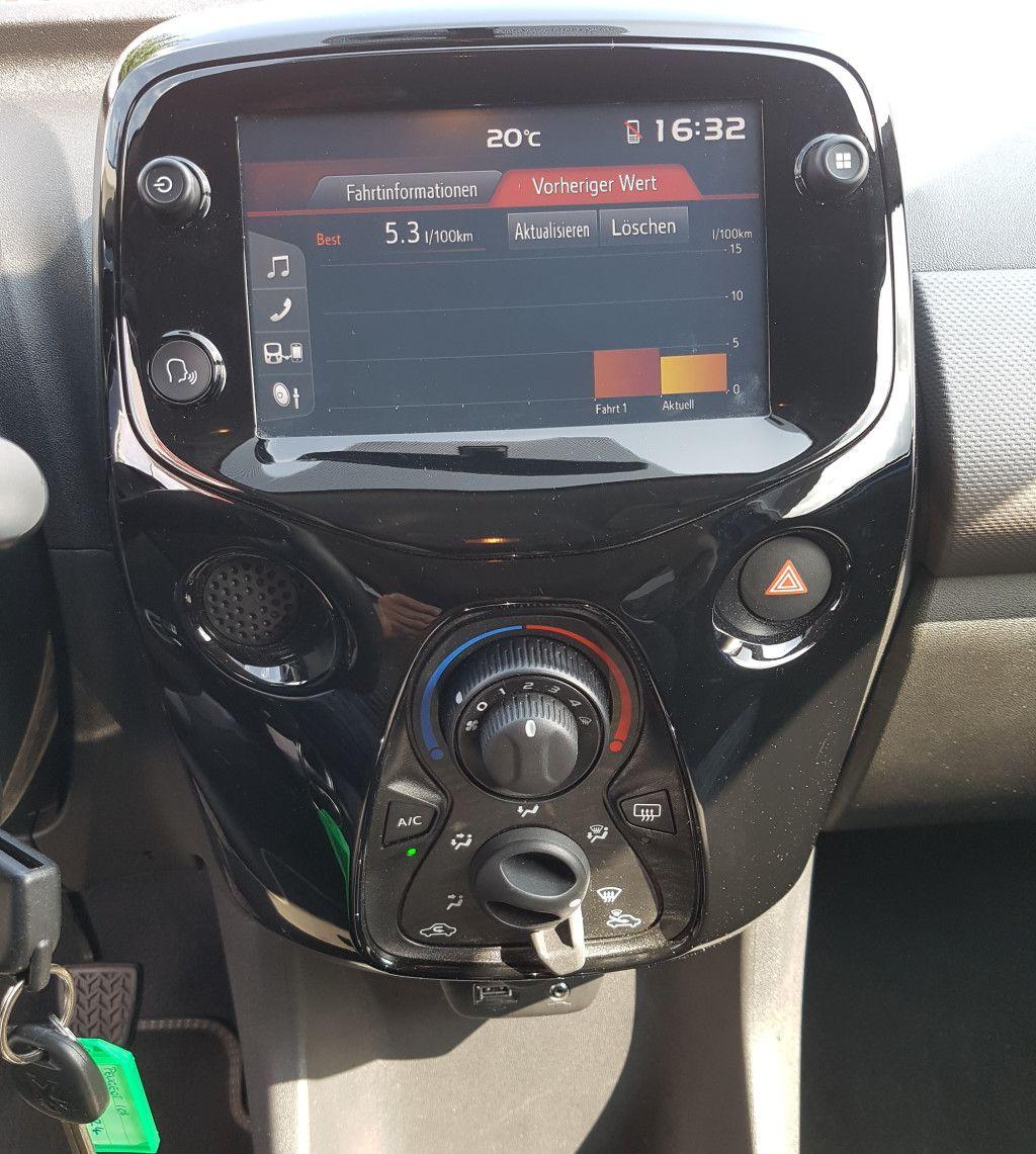 Peugeot 108 Style 5T++KLIMA++SHZ++RFK