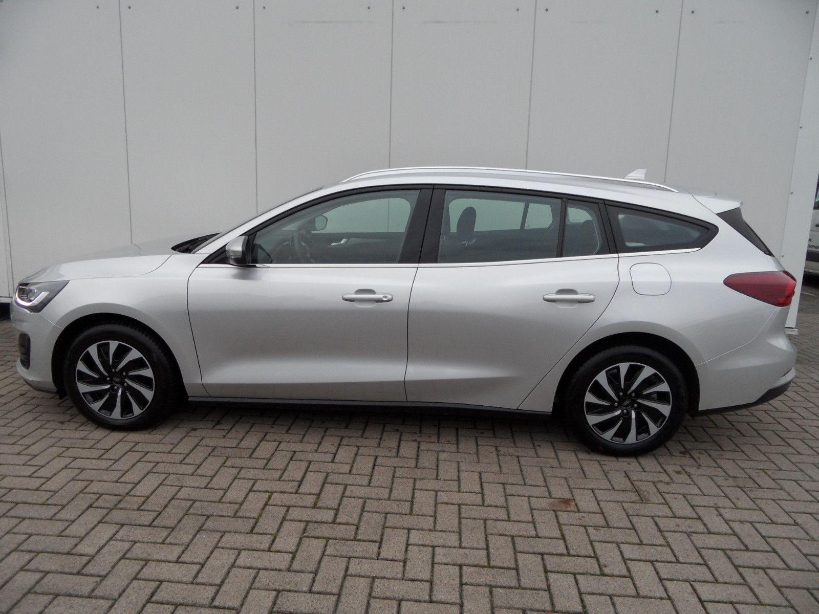 Ford Focus 1,0 Turnier Titanium+Navi-SYNC4+AHK+Sitzh.