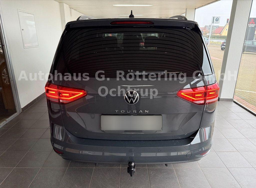 Volkswagen Touran Highline 1.5l TSI DSG+7-Sitzer+Pano+AHK