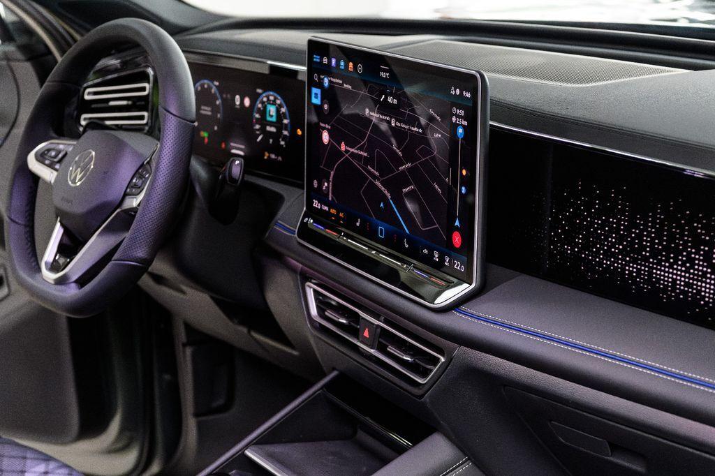 Volkswagen Tiguan 2.0 TSI R-Line Black-Style IQ+AHK+4 KAM