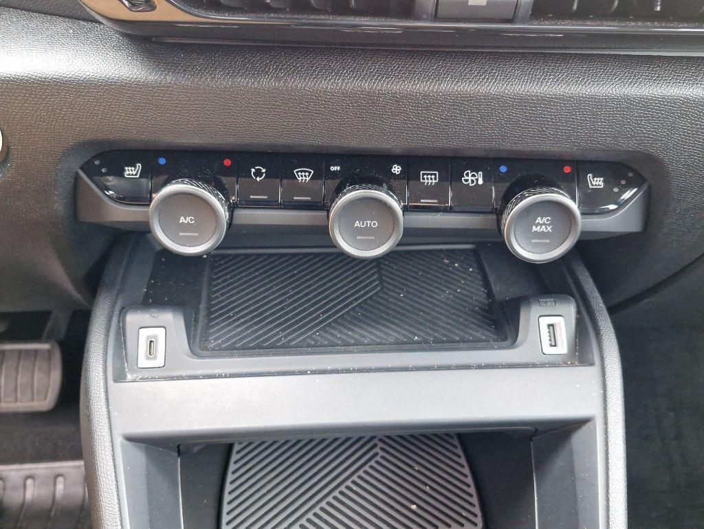 Citroën C4 PureTech 130 Plus AT LED Navi Kamera SHZ PDC