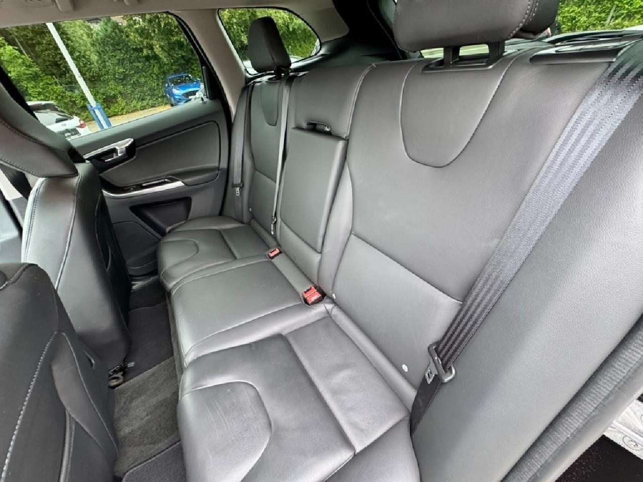 Volvo XC60 XC60 Summum 2WD *Leder-SHZ-eHeck-GJR-Navi*