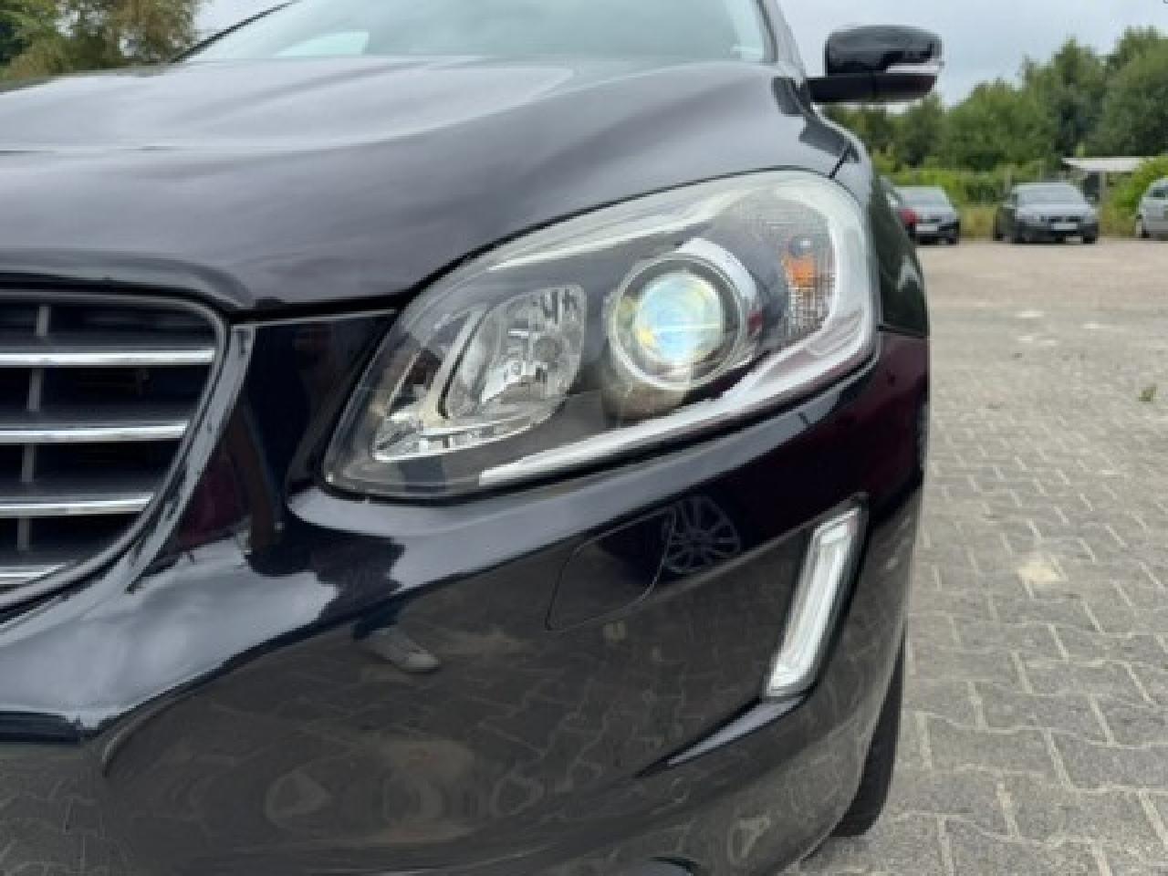 Volvo XC60 XC60 Summum 2WD *Leder-SHZ-eHeck-GJR-Navi*