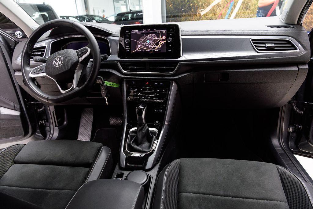 Volkswagen T-Roc Style 1.5 TSI DSG LED+AHK+NAVI+ACC+SHZ+APP