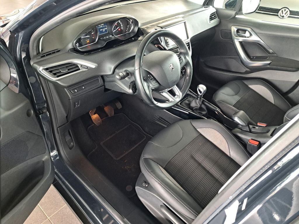 Peugeot 2008 Allure *Navi*Panoramadach*