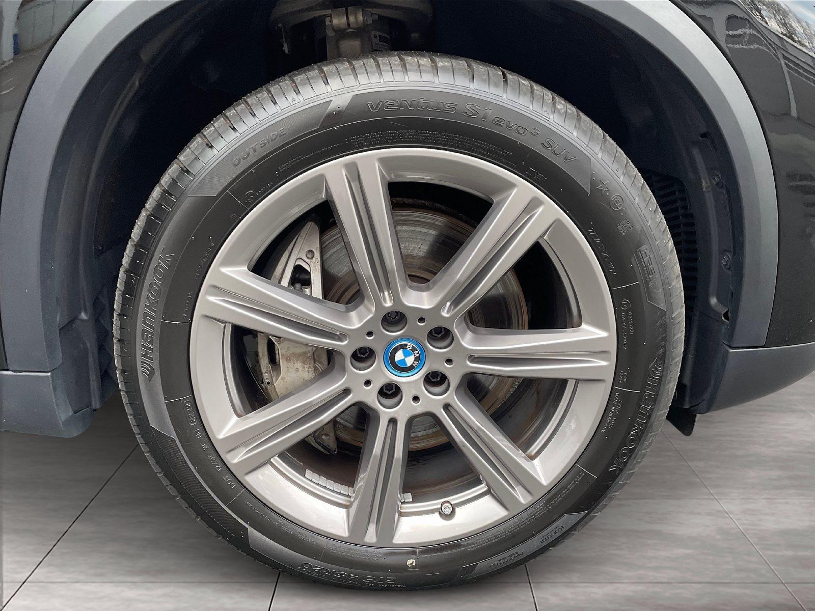 BMW X5 X-LINE HEAD-UP HIFI LASER PANO KEYLESS MEMORY ALU 20