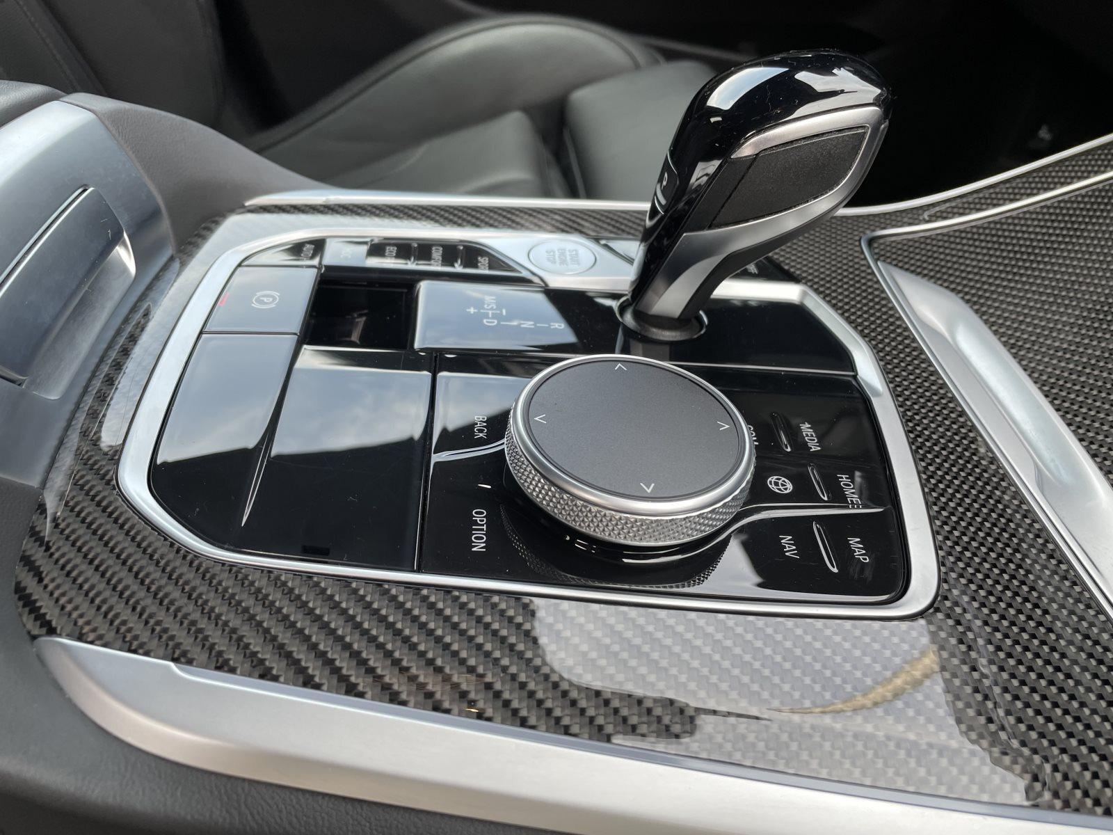 BMW X5 NIGHT HEAD-UP H&K LASER NAVI SOFT-CLOSE 360° VIEW AHK ALU 22