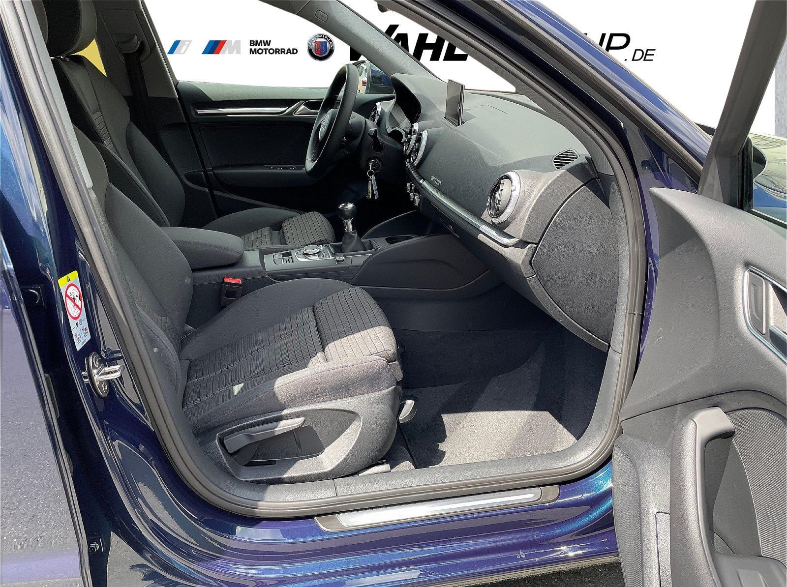 Audi A3 SPORTBACK 30 TDI SPORT XENON NAVI ALU 17