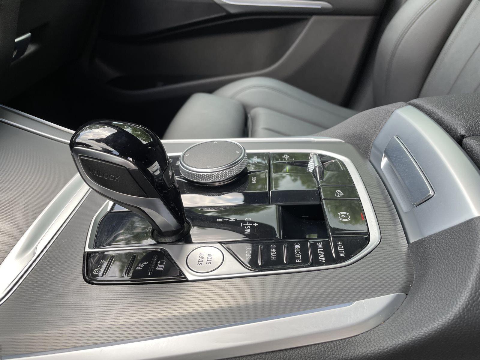 BMW X5 HEAD-UP HIFI DAB LASER AHK KEYLESS ALU 20