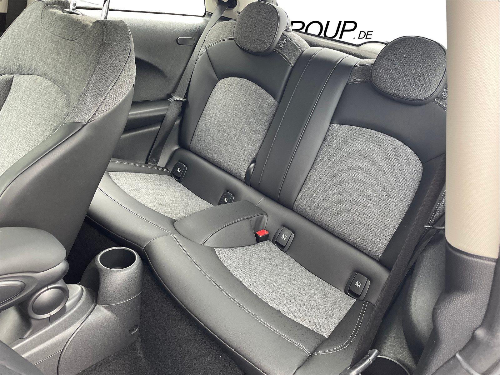 MINI Cooper SE SE CLASSIC TRIM LED NAVI PANO SHZ ALU 17