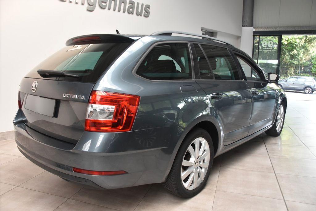Skoda Octavia Combi Ambition Navi Kamera Tempo AppCon