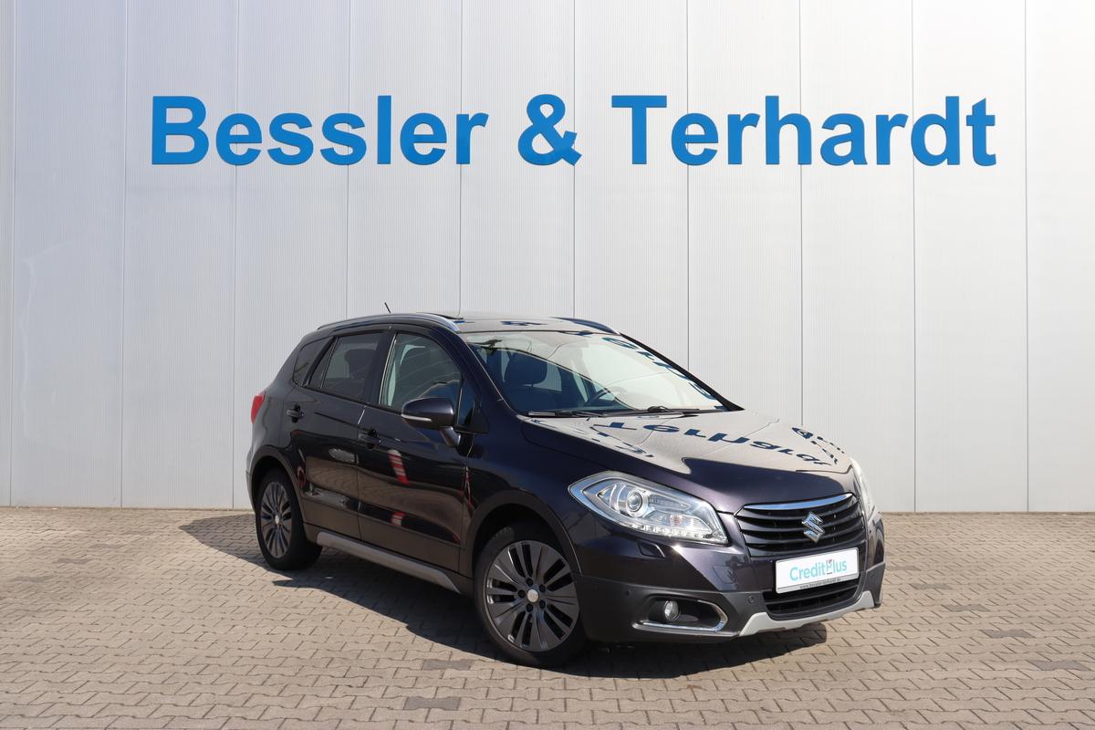 Suzuki SX4 S-Cross *AHK*Kamera*Pano*Leder*