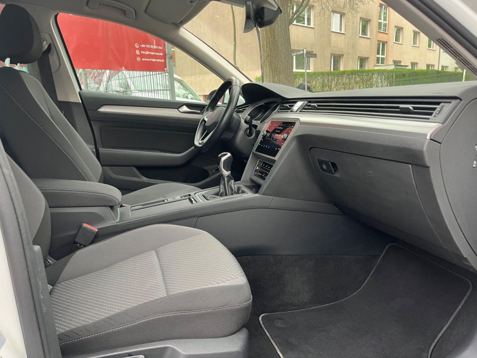 Volkswagen Passat Variant NAVI*ACC*LED*KAMERA*LANE*SHZ