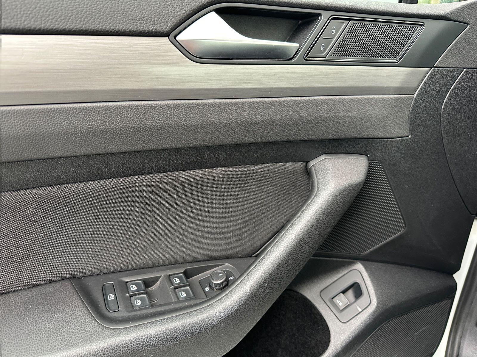 Volkswagen Passat Variant NAVI*ACC*LED*KAMERA*LANE*SHZ