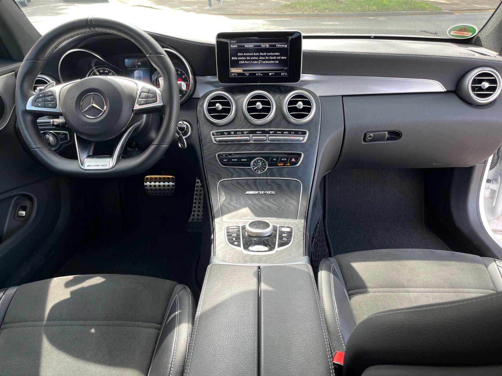 Mercedes-Benz C 63 AMG Coupe LED*CARPLAY*KAMERA*2.HAND