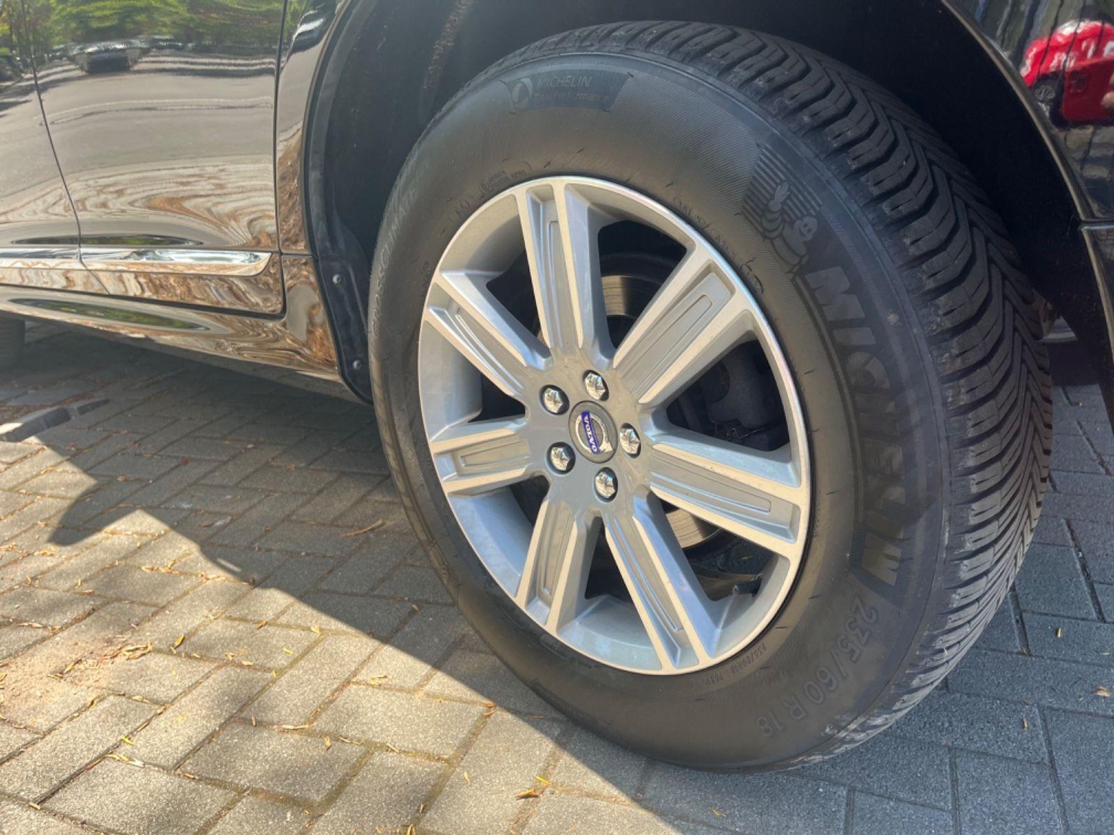 Volvo XC60 D4 Summum KAMERA*VOLLLEDER*XENON*MEMORY*