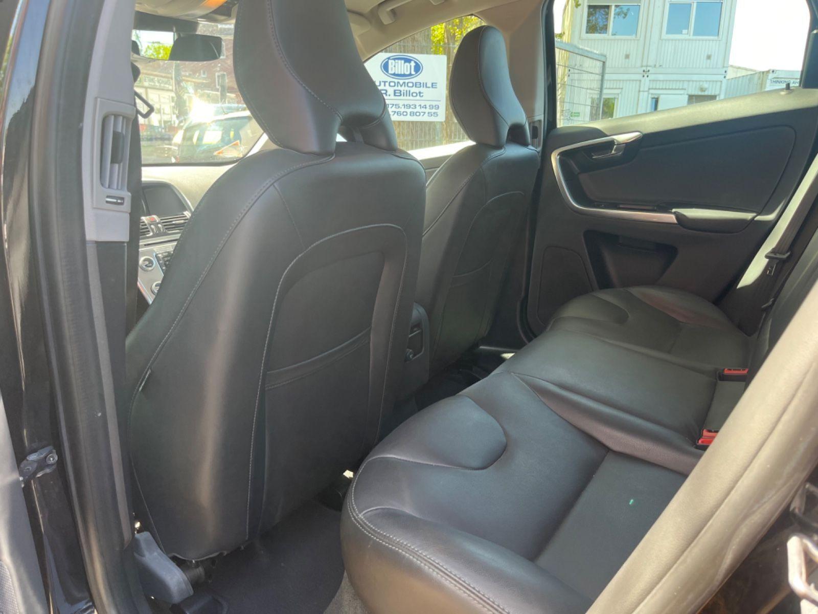 Volvo XC60 D4 Summum KAMERA*VOLLLEDER*XENON*MEMORY*