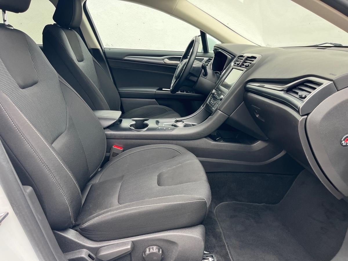 Ford Mondeo 2.0 EcoBlue Titanium Facelift  NAVI LED R-CAM
