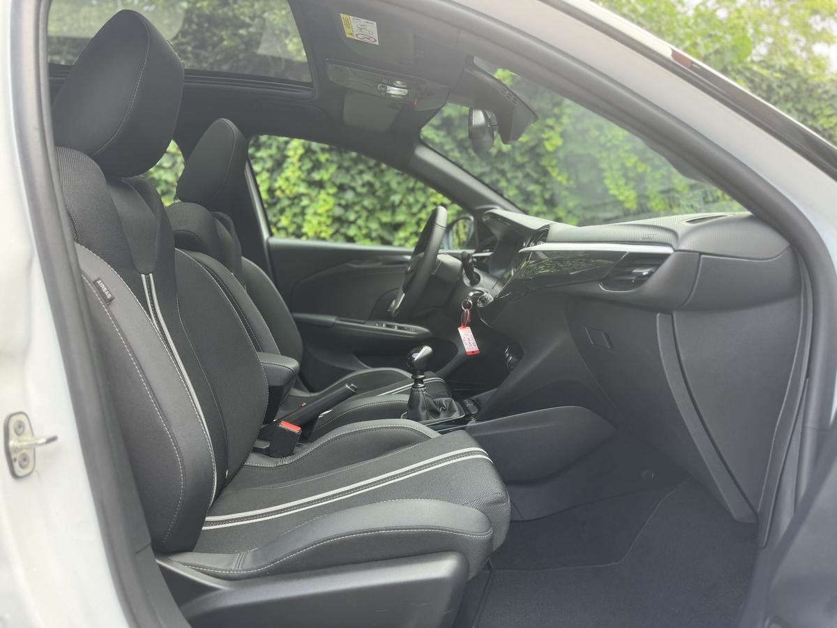 Opel Corsa F 1.2 Turbo GS Line /LED/PANO/ KAMERA/SHZ/ACC/TEMPOMAT