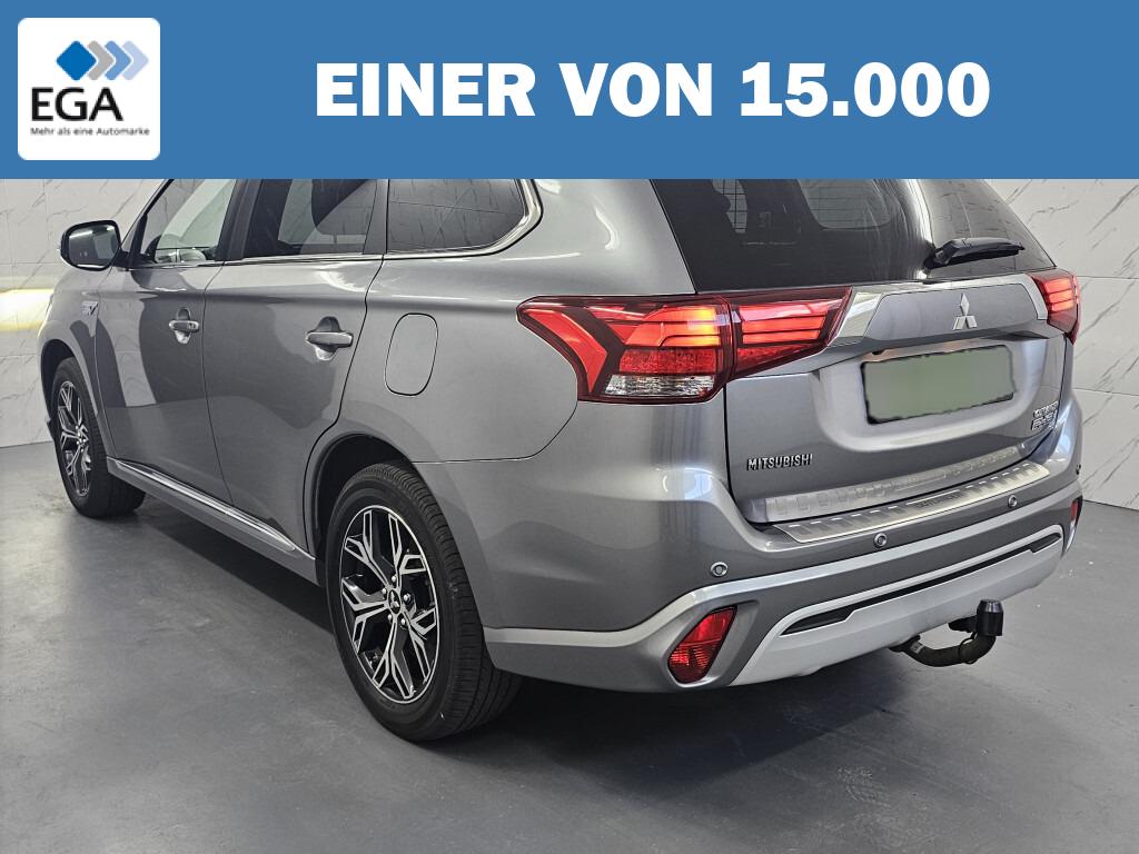 Mitsubishi Outlander top 4WD+Leder+AHK+Bi-LED+Temp+Sound