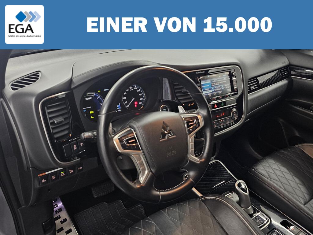 Mitsubishi Outlander top 4WD+Leder+AHK+Bi-LED+Temp+Sound