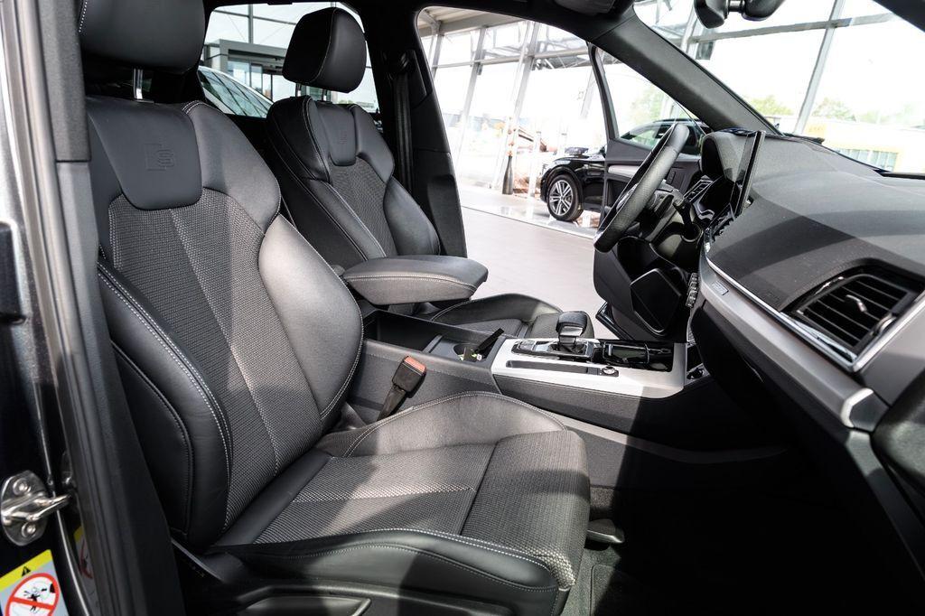Audi Q5 40 TDI S line +AHK+KAMERA+LED+NAVI+APP+CARBON