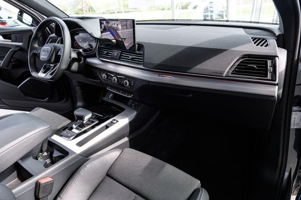 Audi Q5 40 TDI S line +AHK+KAMERA+LED+NAVI+APP+CARBON